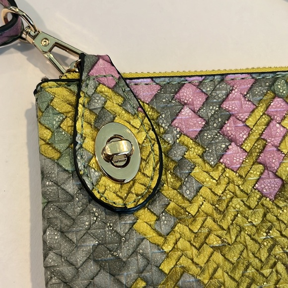 Woven Textured Handbag Shoulder Bag Yellow
Multi color. - Picture 10 of 12